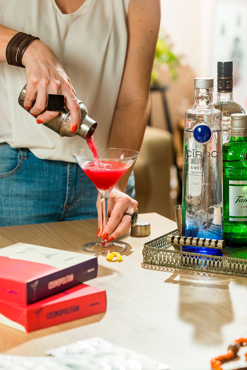 EASY DRINKS COSMOPOLITAN